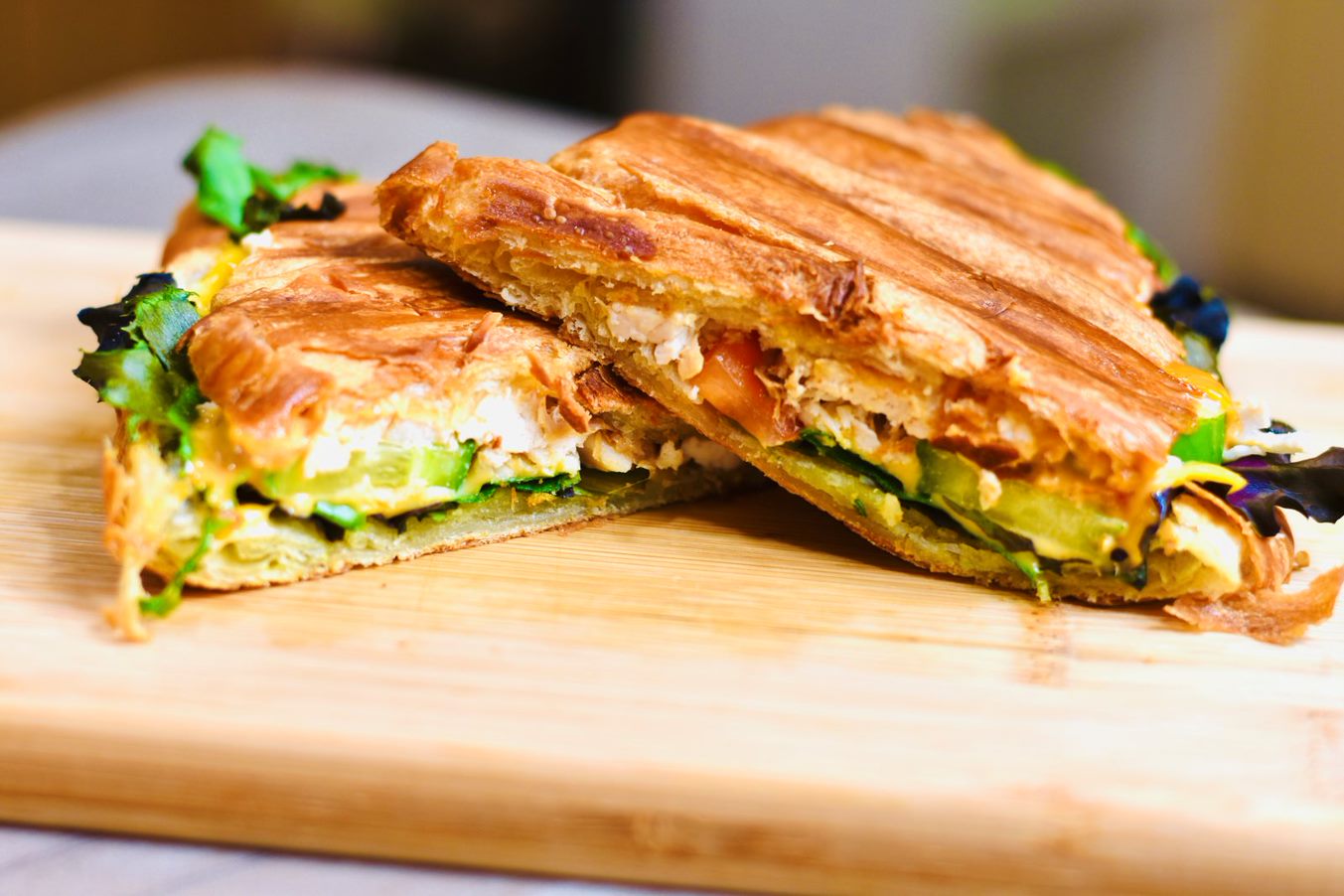 Grilled Tuna-Veggie Sandwich
