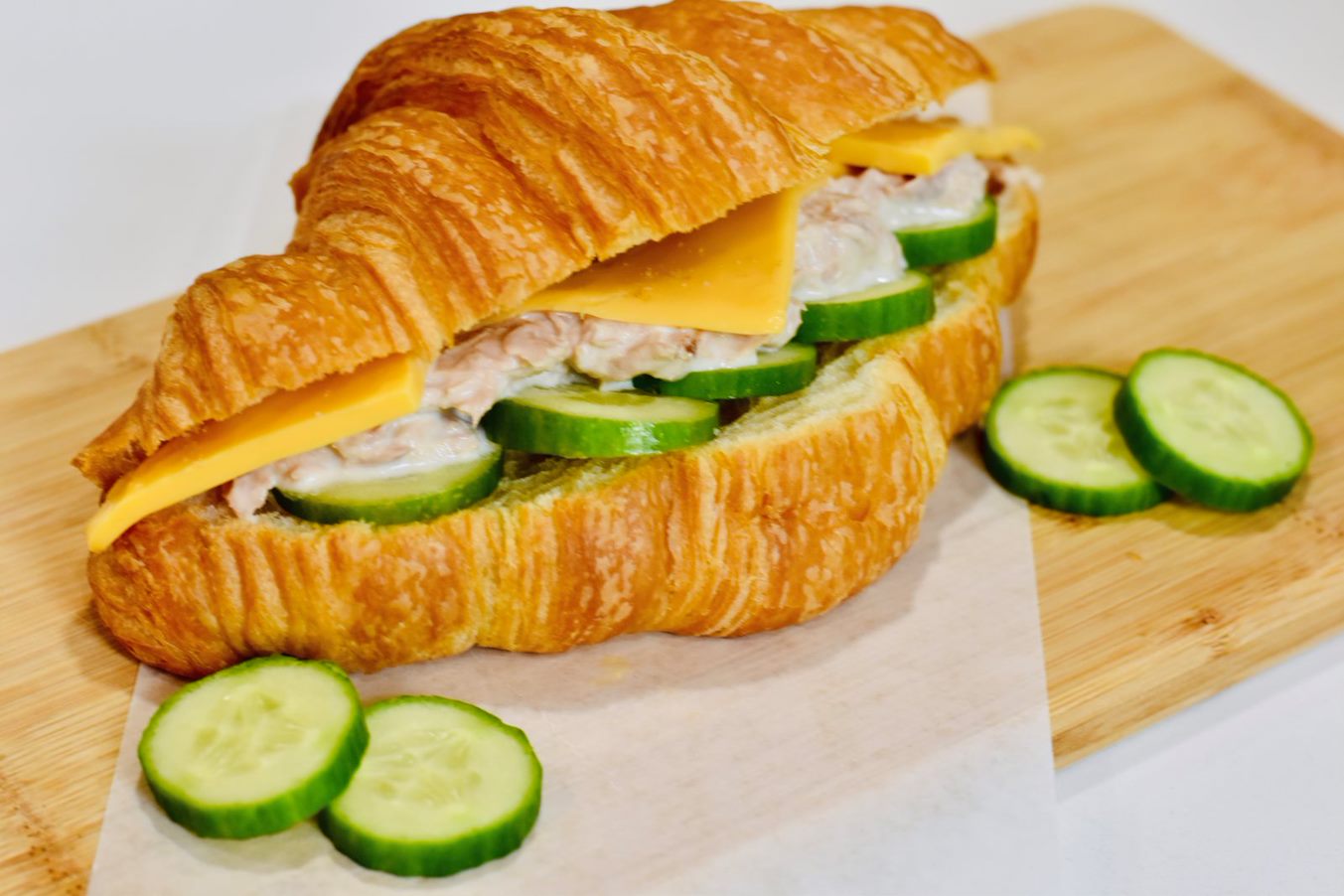Tuna Sandwich with Veggies